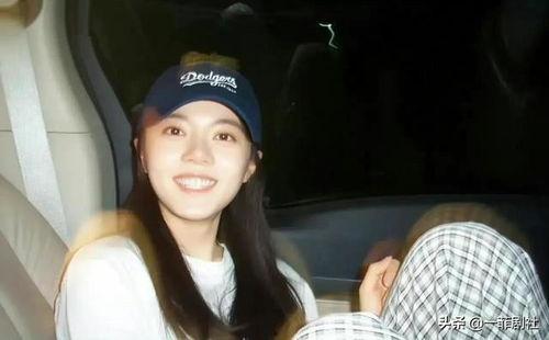 娱乐吃瓜大表妹是谁,她是如何成为网络红人的？