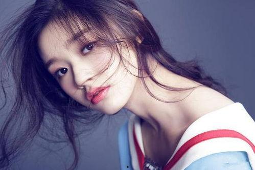 娱乐吃瓜酱风尘女,一场从边缘到中心的华丽逆袭