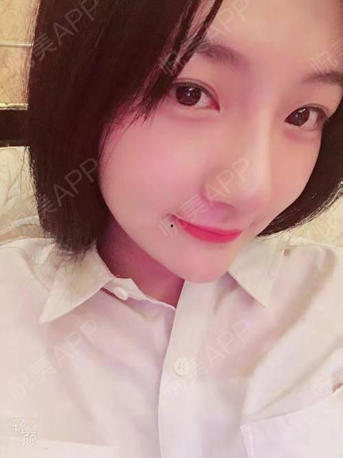 娱乐吃瓜酱不用做鼻子,揭秘明星隐私，不做鼻子也能畅游娱乐圈