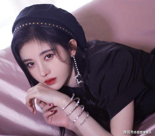 娱乐吃瓜鞠婧祎,娱乐圈的瓜田，她如何成为吃瓜群众的焦点？”
