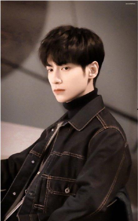 成毅娱乐圈吃瓜爆料,揭秘明星幕后故事